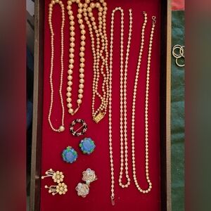 VTG Mixed Lot Of VGUC to GUC Costume Jewelry